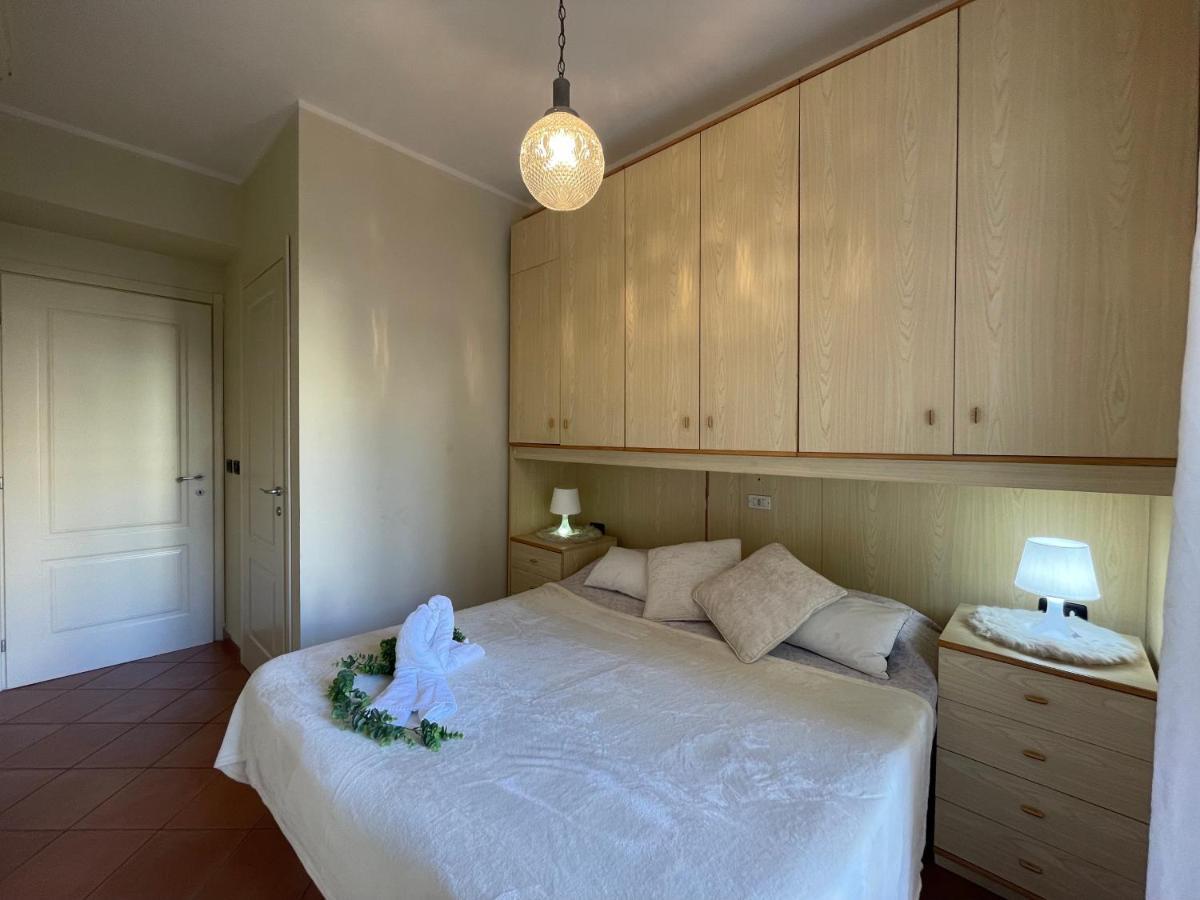 50 Metri Dal Mare - Free Parking E A/C Apartment ปิเอตราลิกูเร ภายนอก รูปภาพ