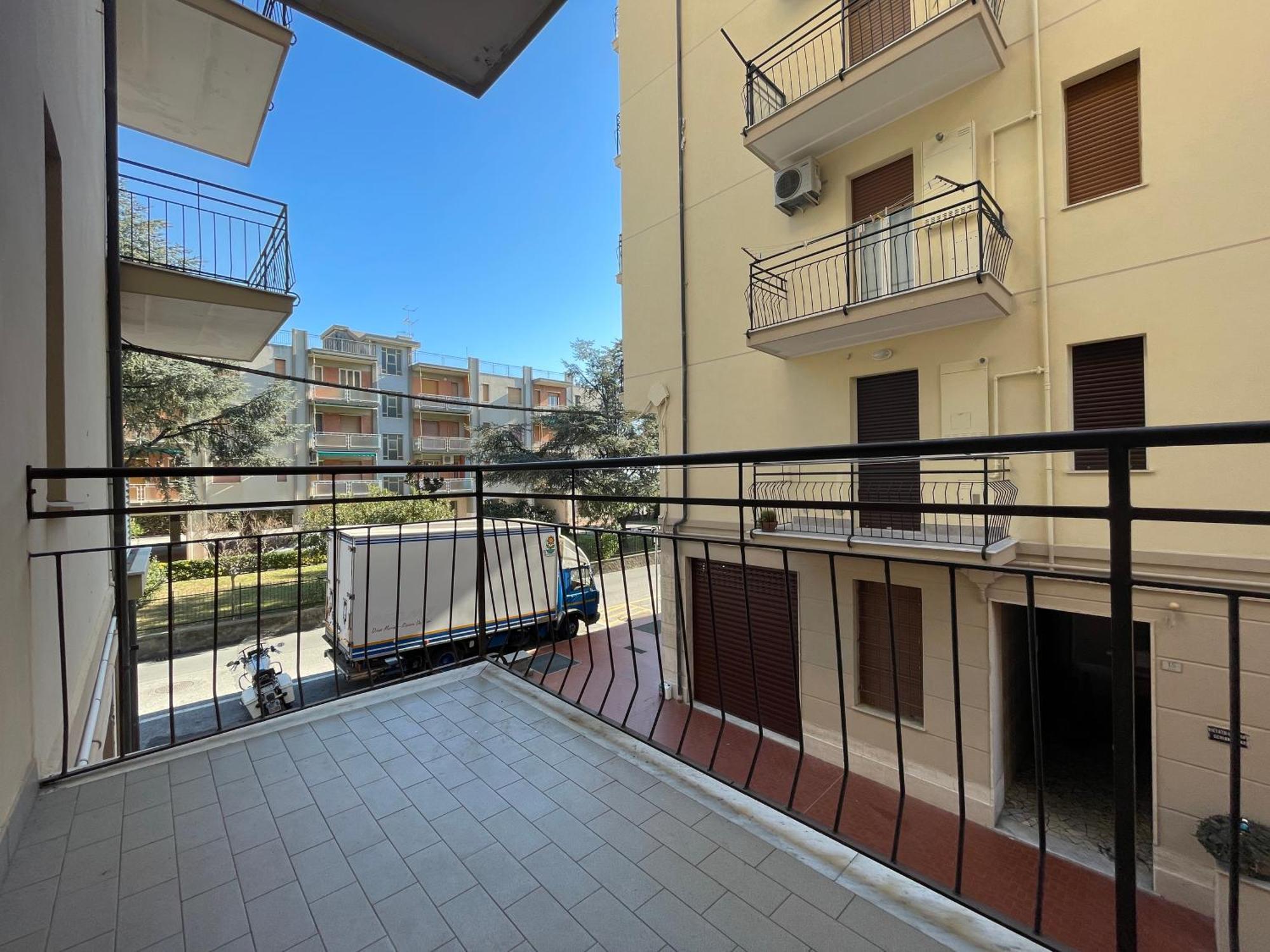 50 Metri Dal Mare - Free Parking E A/C Apartment ปิเอตราลิกูเร ภายนอก รูปภาพ