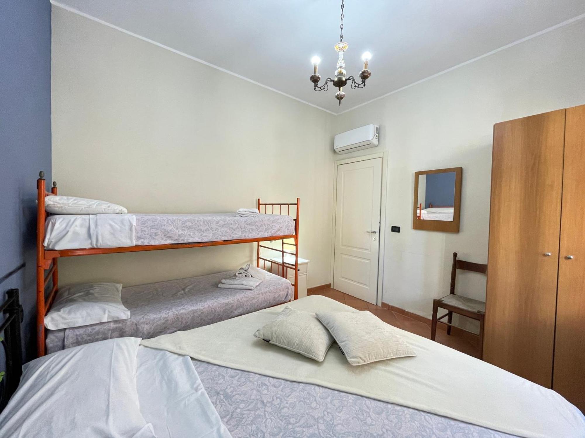50 Metri Dal Mare - Free Parking E A/C Apartment ปิเอตราลิกูเร ภายนอก รูปภาพ