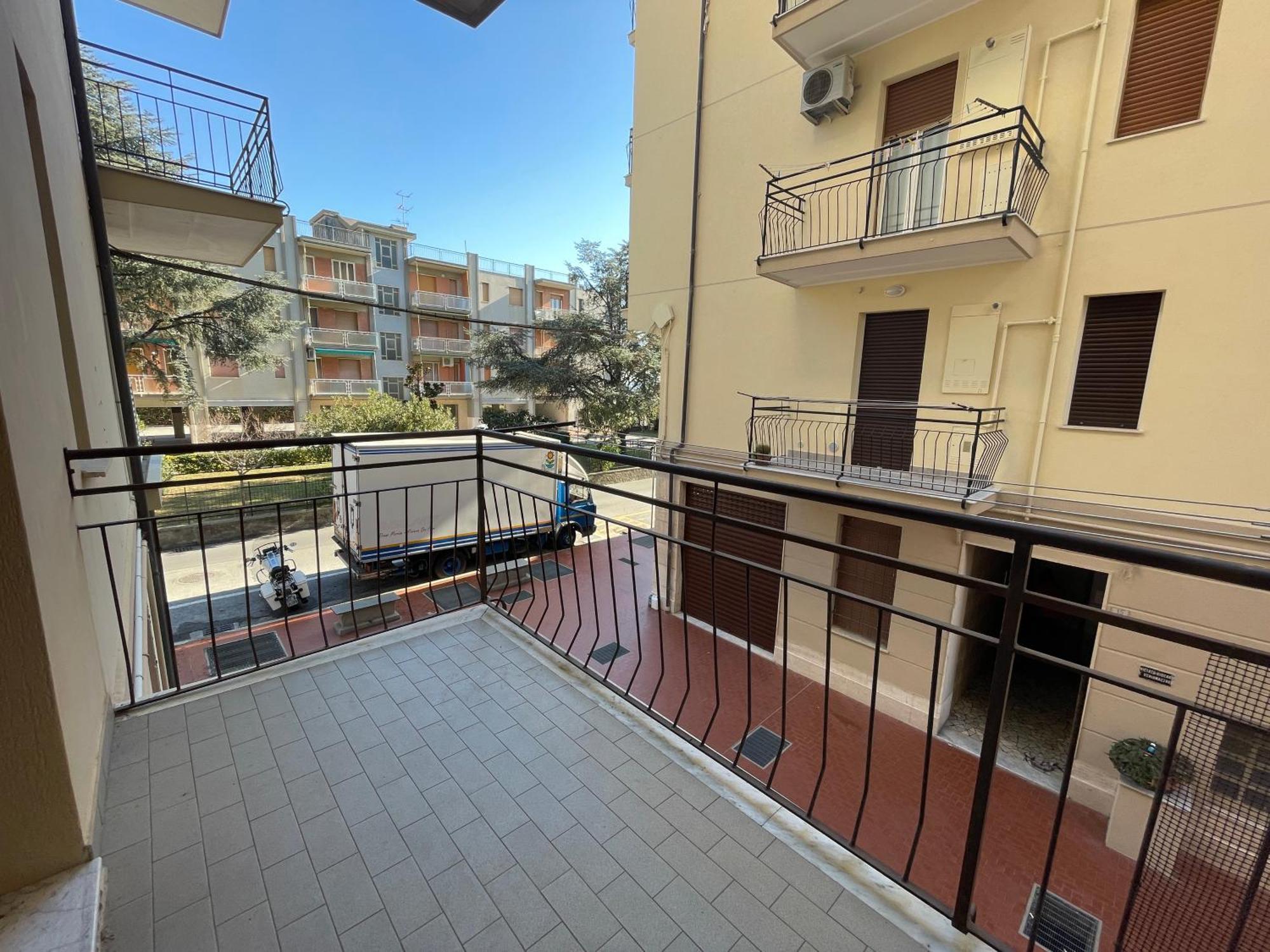 50 Metri Dal Mare - Free Parking E A/C Apartment ปิเอตราลิกูเร ห้อง รูปภาพ