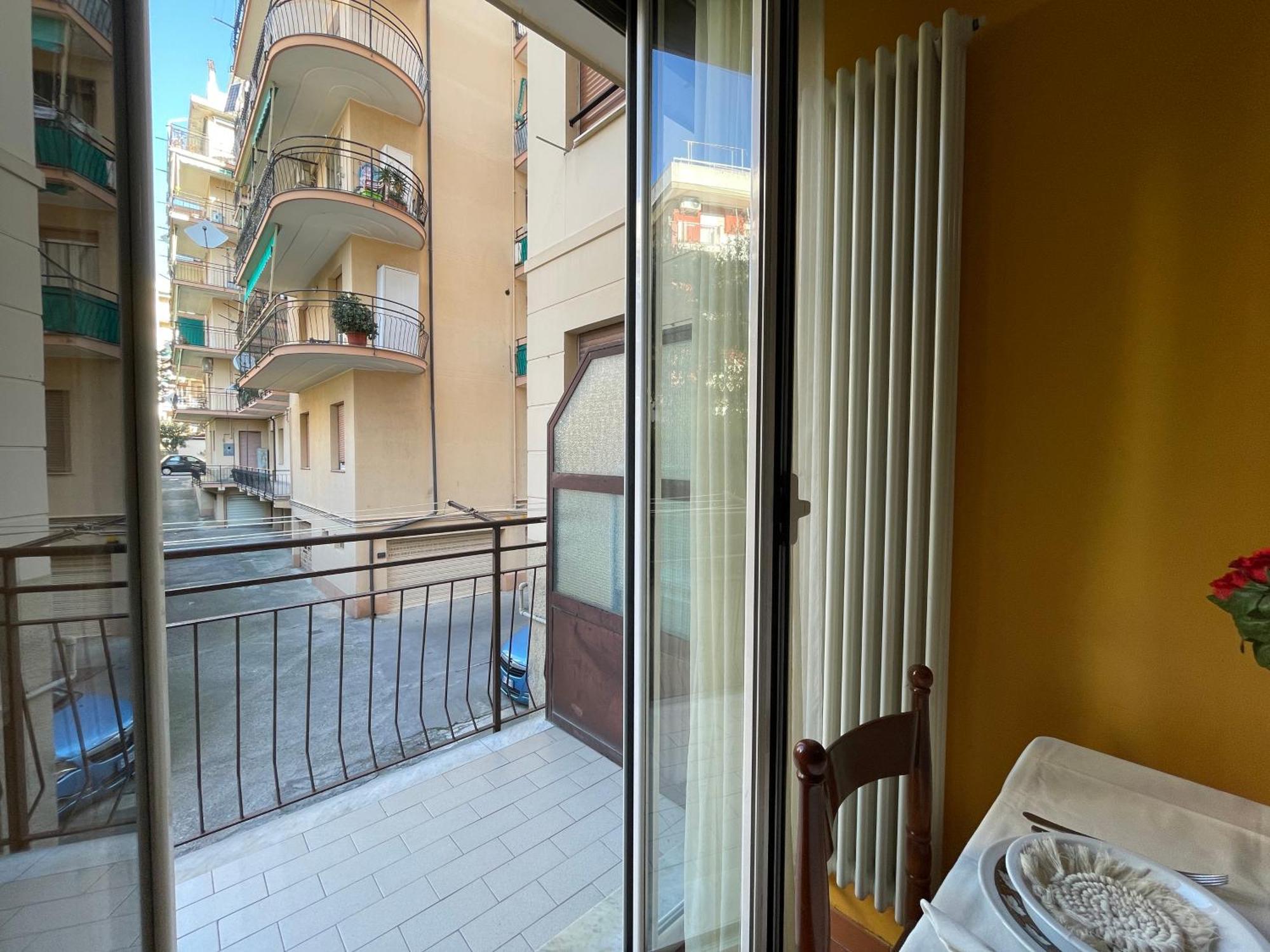 50 Metri Dal Mare - Free Parking E A/C Apartment ปิเอตราลิกูเร ภายนอก รูปภาพ