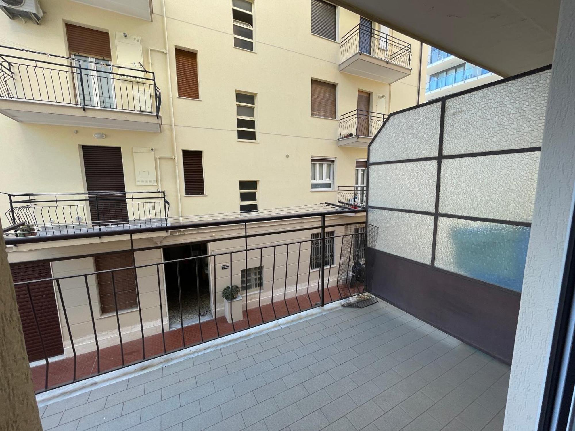 50 Metri Dal Mare - Free Parking E A/C Apartment ปิเอตราลิกูเร ห้อง รูปภาพ
