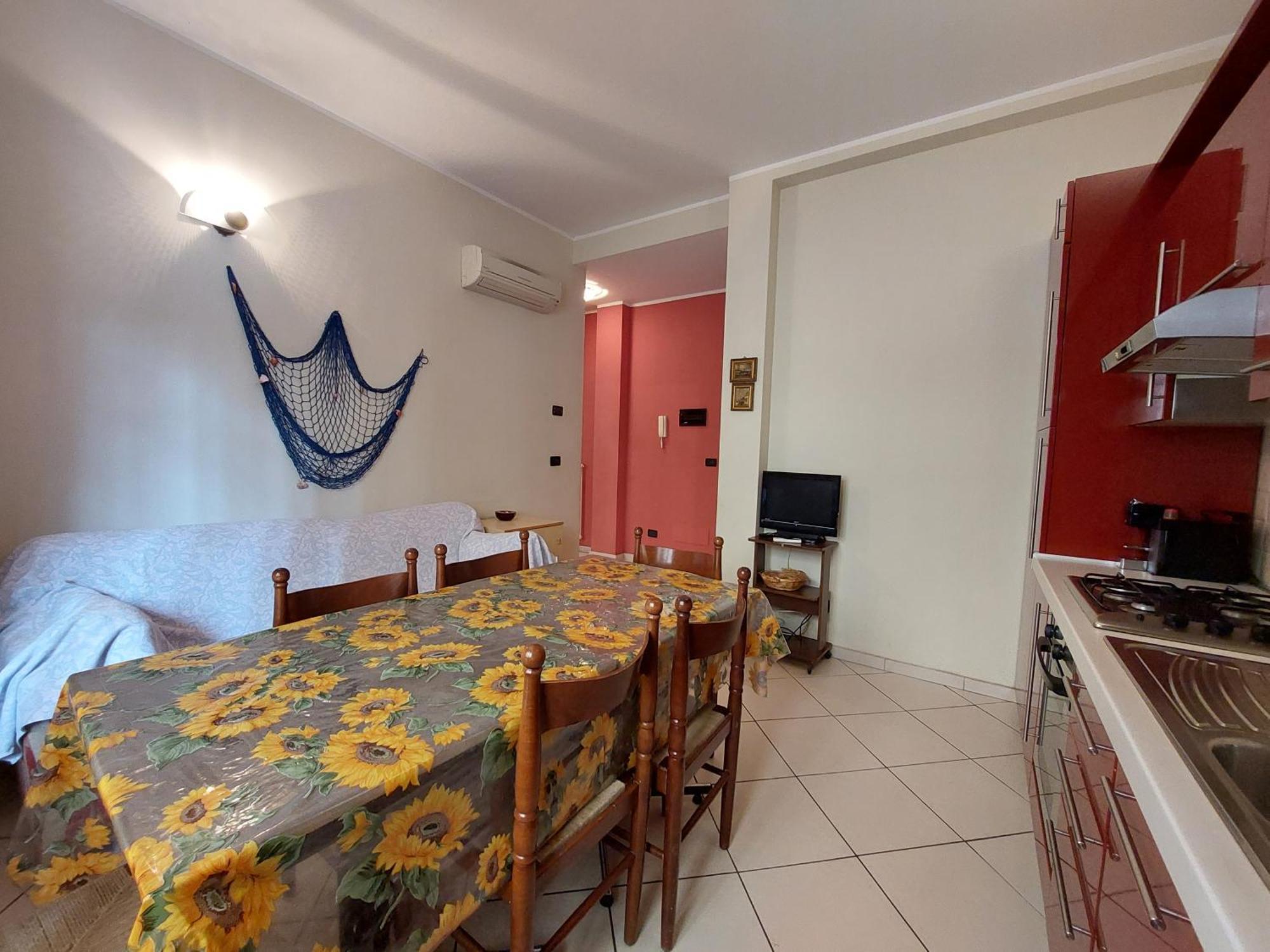 50 Metri Dal Mare - Free Parking E A/C Apartment ปิเอตราลิกูเร ภายนอก รูปภาพ